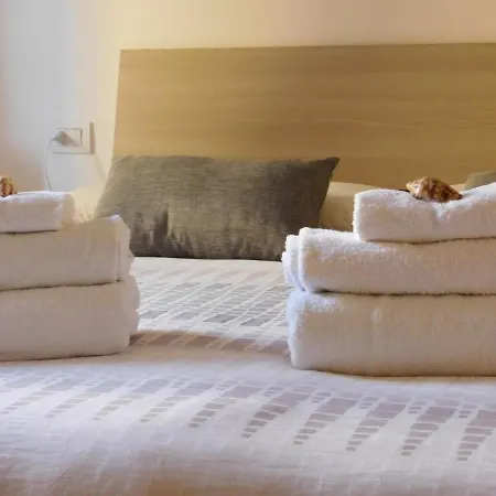 La Marina With Pool Apartman *