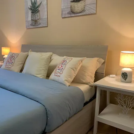 Apartment La Marina With Pool Olbia