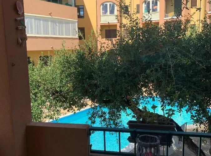 La Marina With Pool *